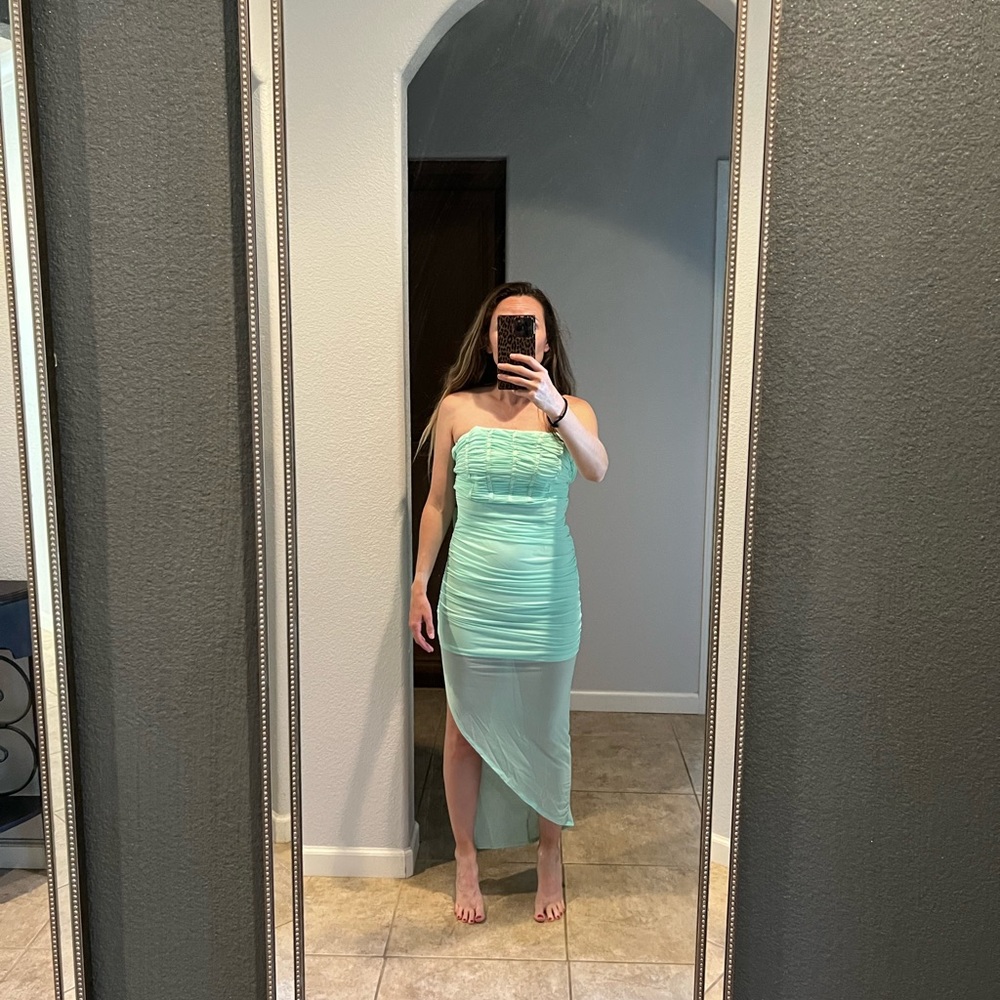 Sage and Paige XS mint midi dress